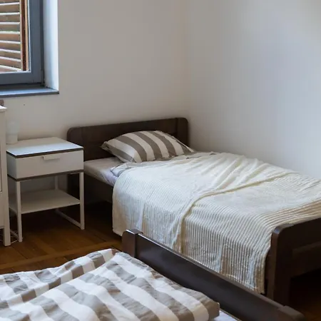 Balatongyoeroeki Szepkilato Nyaralo Ferienhaus
